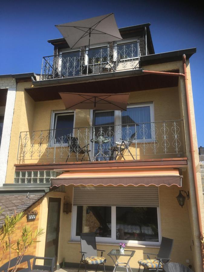 Ferienwohnung Mendgen Mit Panoramablick 베른카슈텔쿠에스 외부 사진